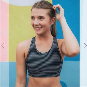 NWT Senita Hideaway Sports Bra